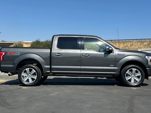 Used 2016 Ford F150 Platinum w/ Equipment Group 701A Luxury AWD/4WD image 3