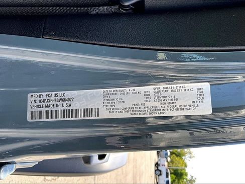 Certified 2025 Jeep Wrangler Unlimited Rubicon w/ Convenience Group AWD/4WD image 33
