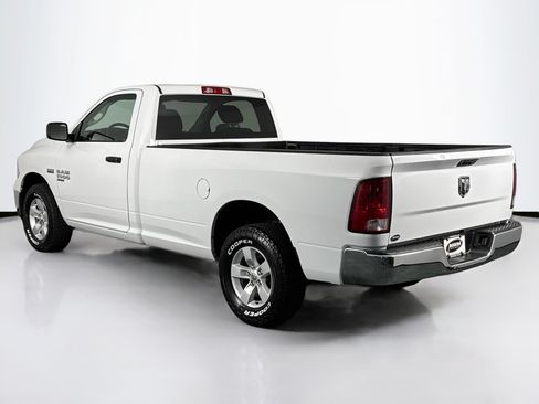 Used 2022 RAM 1500 Classic SLT AWD/4WD image 13