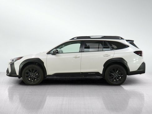 Used 2024 Subaru Outback Onyx Edition XT AWD/4WD image 2