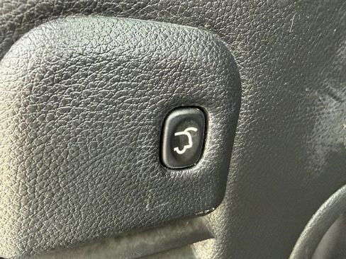 Used 2021 Jeep Grand Cherokee Laredo X image 29