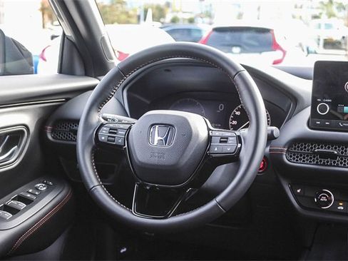 Used 2025 Honda HR-V Sport image 22