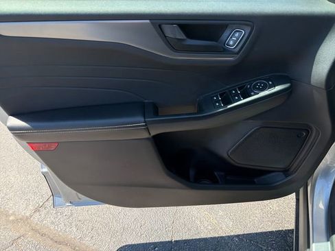 Used 2024 Ford Escape Active image 21
