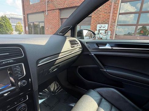 Used 2015 Volkswagen Golf R 4-Door AWD/4WD image 35