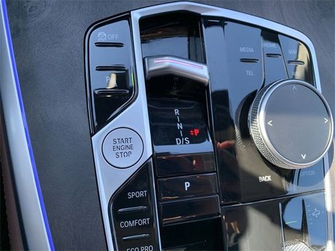 Used 2025 BMW X7 xDrive40i image 25