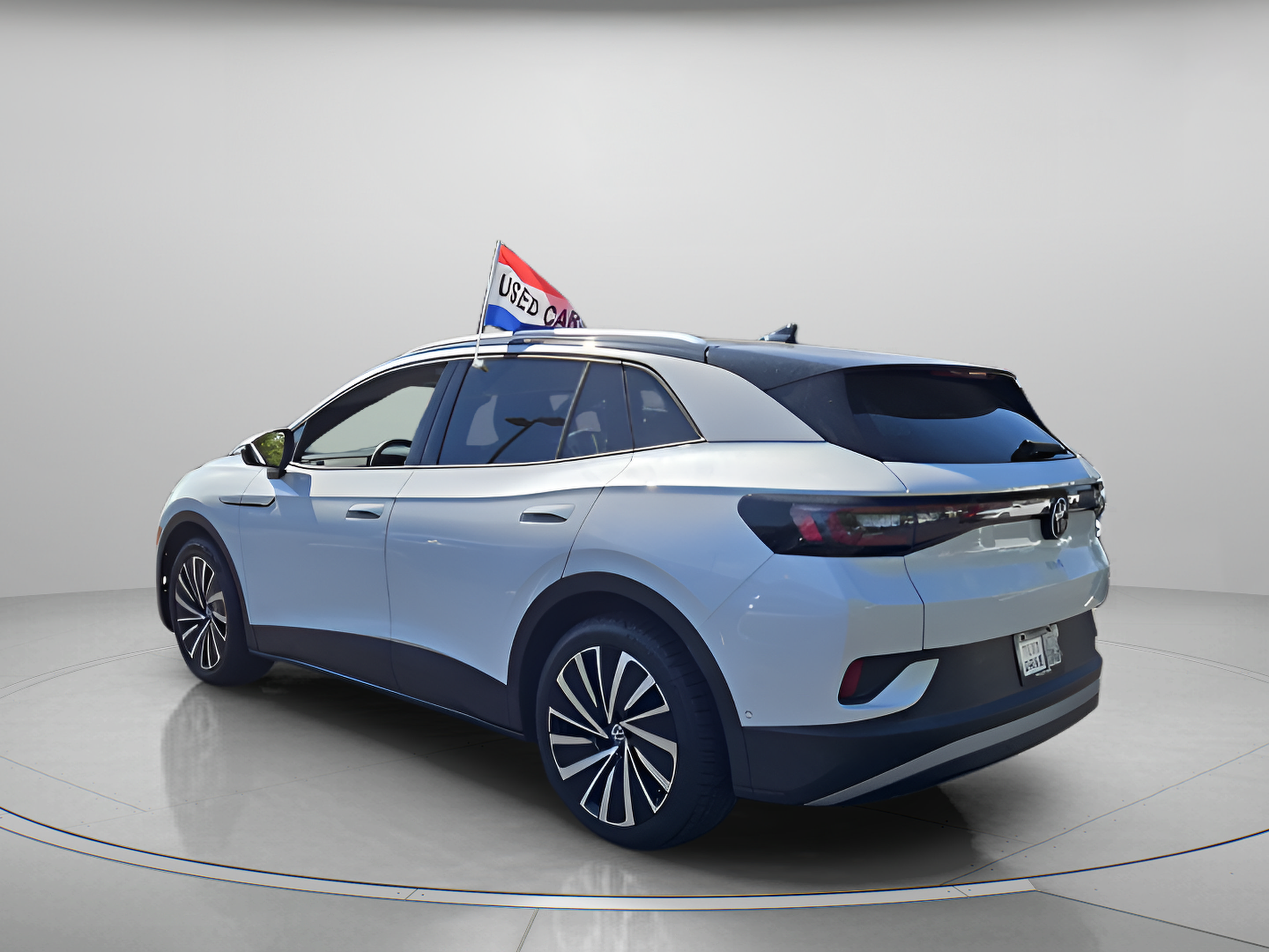 Used 2023 Volkswagen ID.4 Pro S Plus RWD image 3