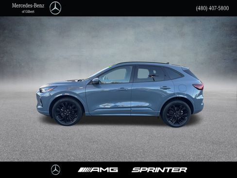 Used 2023 Ford Escape ST-Line Elite w/ Premium Technology Package image 2