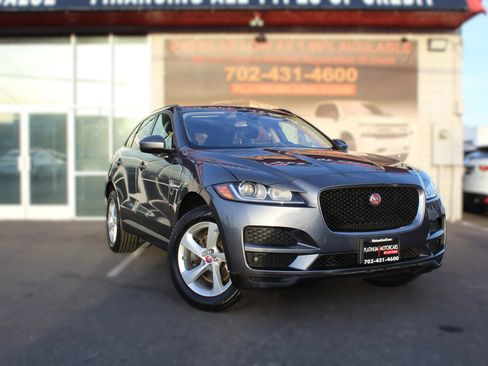 Used 2017 Jaguar F-PACE Premium image 1