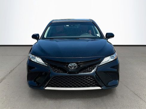 Used 2019 Toyota Camry XSE image 2