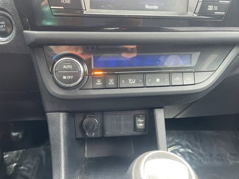 Used 2016 Toyota Corolla S image 9