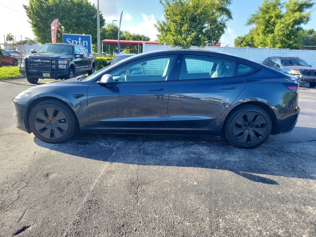 Used 2025 Tesla Model 3 RWD image 4