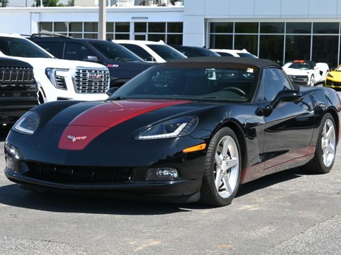 Used 2006 Chevrolet Corvette Convertible w/ Preferred Equipment Group RWD image 5