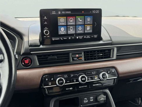 Used 2025 Honda Pilot Elite image 31