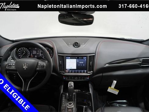 Used 2024 Maserati Levante GT Ultima image 13