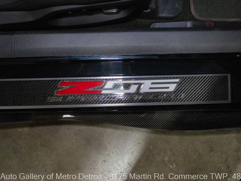 Used 2016 Chevrolet Corvette Z06 w/ 3LZ Preferred Equipment Group RWD image 40