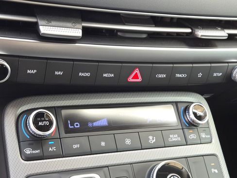 Used 2025 Hyundai Palisade SEL image 18