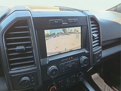 Used 2020 Ford F150 XLT w/ Equipment Group 302A Luxury AWD/4WD image 17