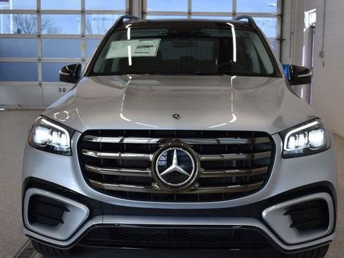 New 2026 Mercedes-Benz GLS 450 4MATIC image 3