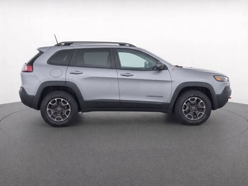 Used 2020 Jeep Cherokee Trailhawk AWD/4WD image 4