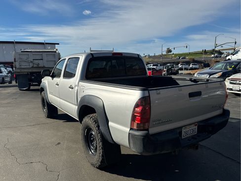 Used 2013 Toyota Tacoma PreRunner image 7