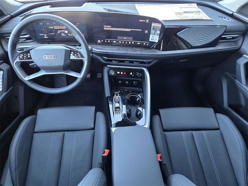 New 2025 Audi Q5 2.0T Premium Plus image 12