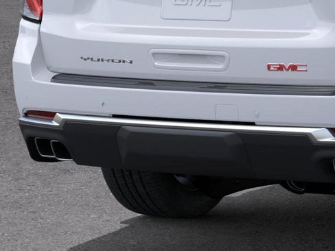 New 2026 GMC Yukon XL Denali RWD image 14