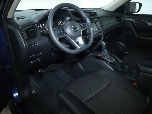 Used 2020 Nissan Rogue S image 17