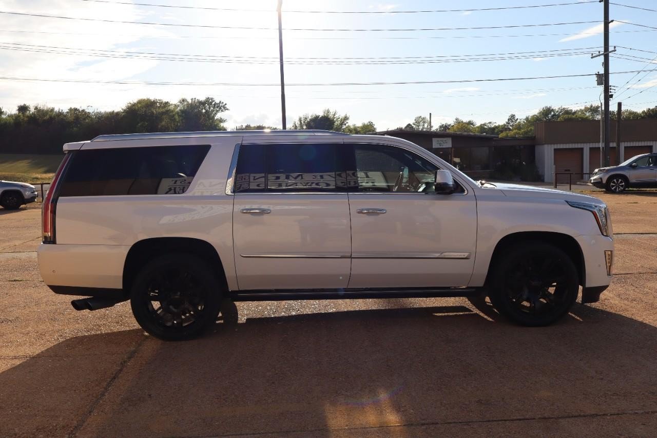 Used 2019 Cadillac Escalade ESV Platinum AWD/4WD image 6