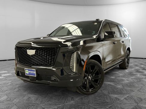 Used 2025 Cadillac Escalade ESV Sport Platinum AWD/4WD image 1