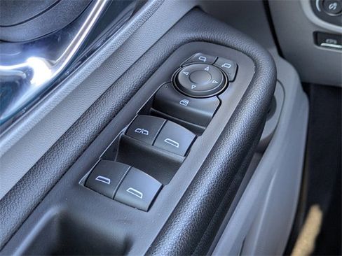 Used 2023 GMC Terrain SLT image 26