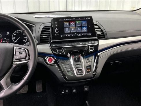 Certified 2025 Honda Odyssey Touring image 6