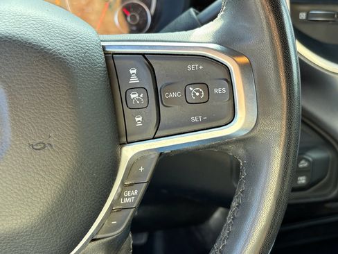 Used 2025 RAM 2500 Big Horn AWD/4WD image 18