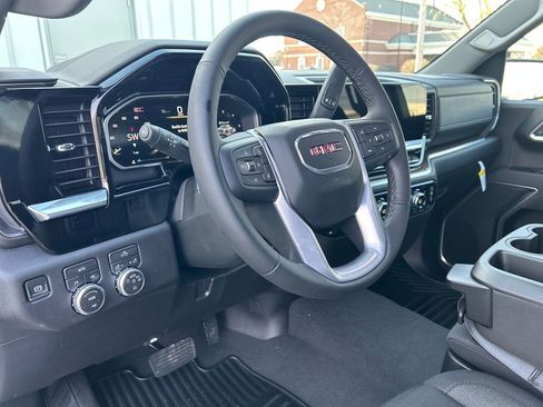New 2026 GMC Sierra 1500 Elevation image 11
