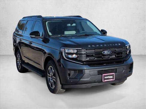 New 2025 Ford Expedition Active image 6