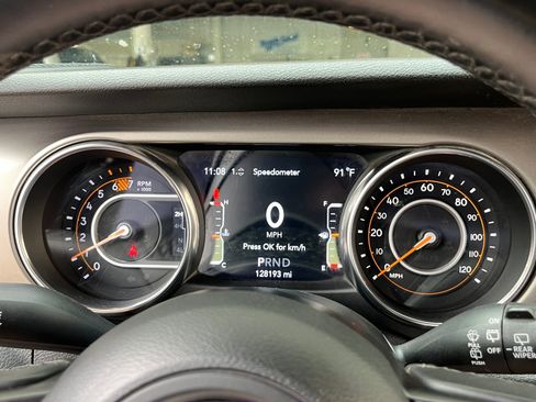 Used 2020 Jeep Wrangler Unlimited Sport AWD/4WD image 13
