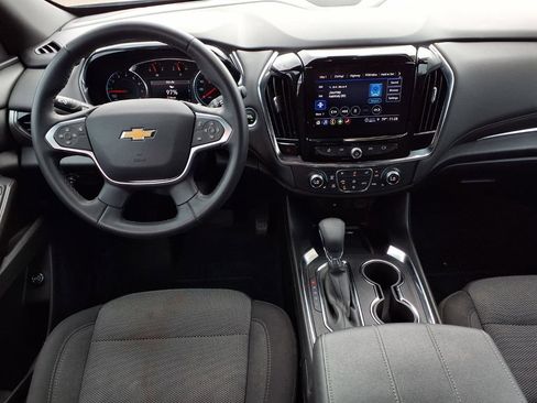 Used 2023 Chevrolet Traverse LT FWD image 13