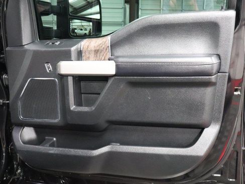 Used 2019 Ford F350 Lariat w/ Lariat Value Package AWD/4WD image 45
