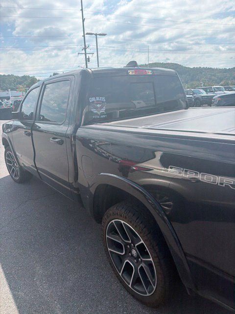 Used 2021 RAM 1500 Laramie AWD/4WD image 9