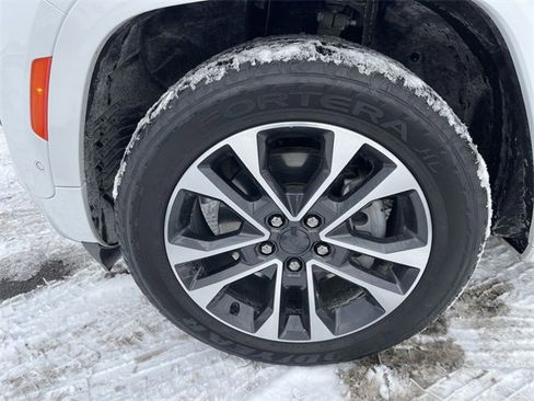 Used 2021 Jeep Grand Cherokee L Overland w/ Luxury Tech Group IV image 10