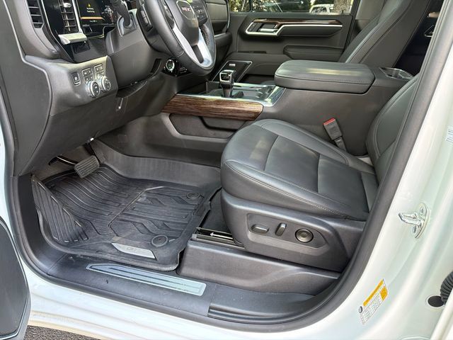 Used 2026 GMC Sierra 1500 Elevation w/ Elevation Premium Package AWD/4WD image 9