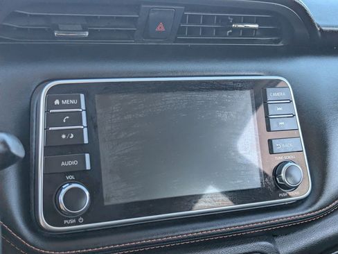 Used 2019 Nissan Kicks SR w/ SR Premium Package image 23