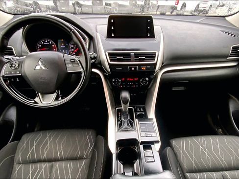Used 2020 Mitsubishi Eclipse Cross SE image 13