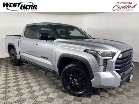 Used 2025 Toyota Tundra Limited AWD/4WD image 1