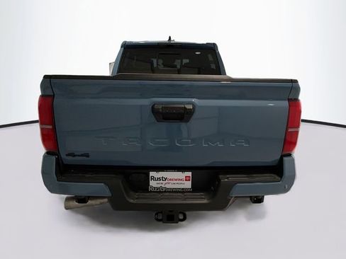 Used 2026 Toyota Tacoma TRD Off-Road w/ TRD Off Road Upgrade Package AWD/4WD image 5