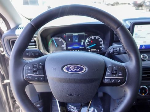 Used 2024 Ford Maverick Lariat w/ Black Appearance Package FWD image 13