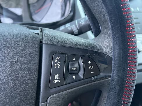 Used 2015 GMC Terrain SLE image 17