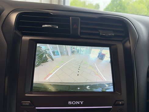 Used 2020 Ford Fusion Titanium AWD/4WD image 40