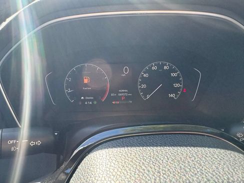 Used 2025 Honda Pilot EX-L image 19