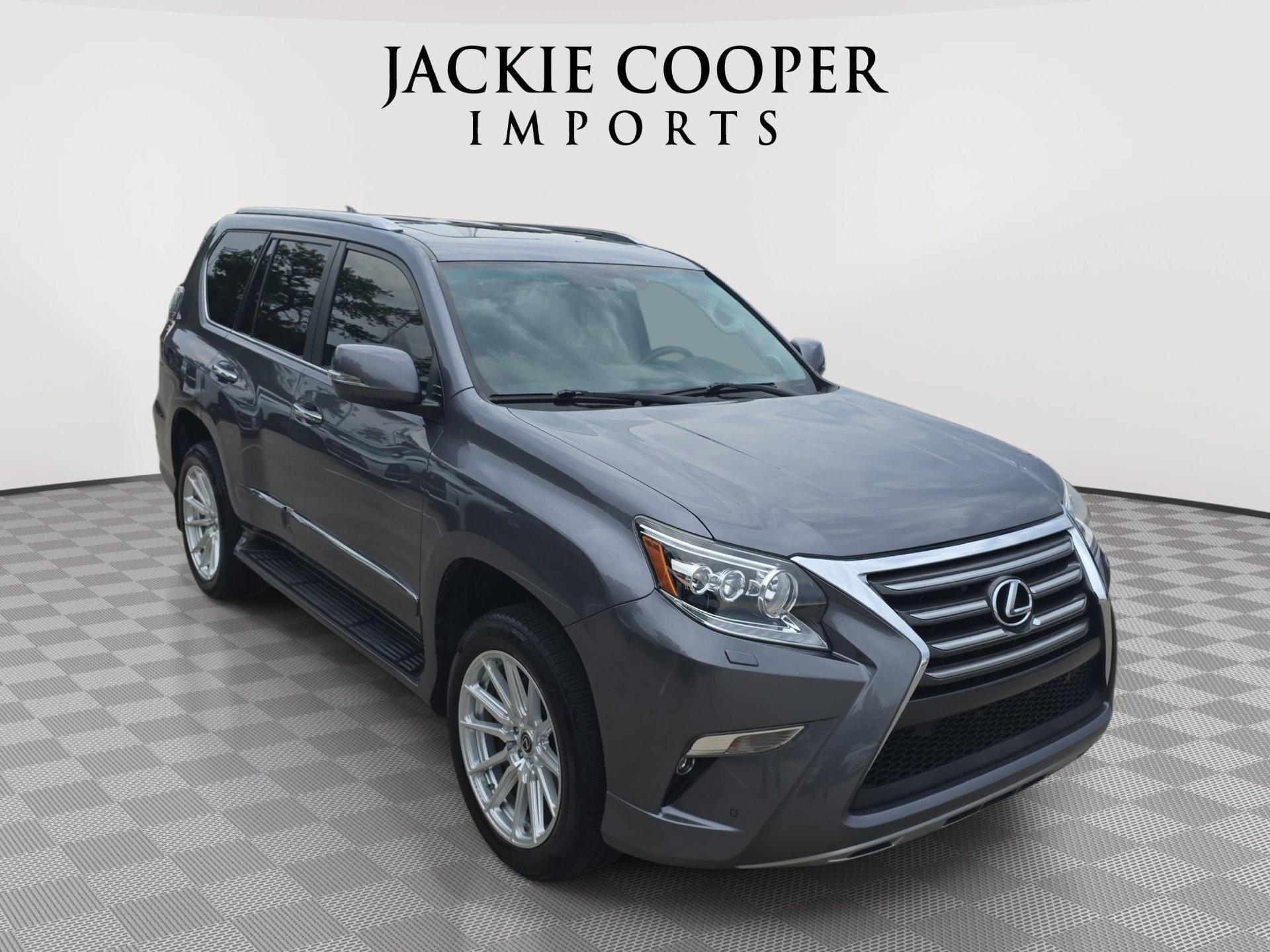Used 2017 Lexus GX 460 Luxury w/ Preferred Accessory Package AWD/4WD image 3