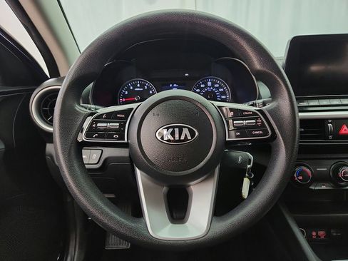 Used 2020 Kia Forte LXS FWD image 13